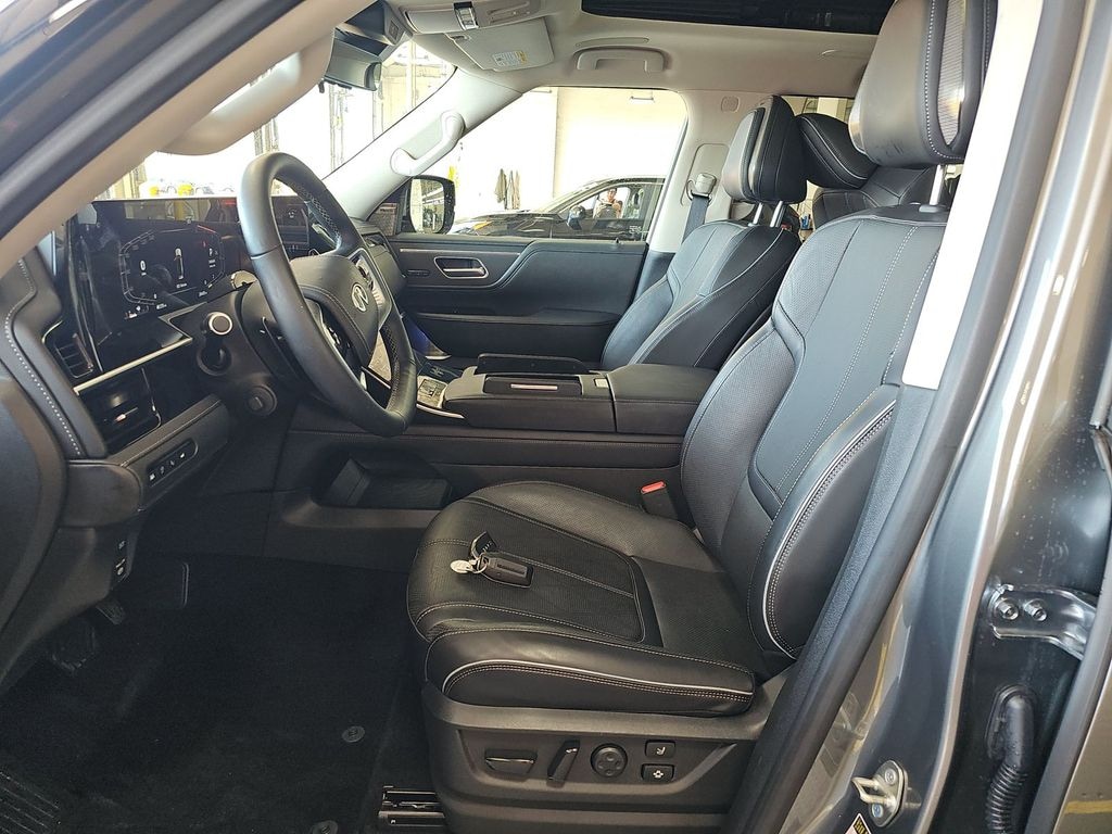Used 2025 INFINITI QX80 SENSORY SUV