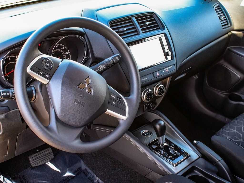 2025 Mitsubishi Outlander Sport ES - Photo 15