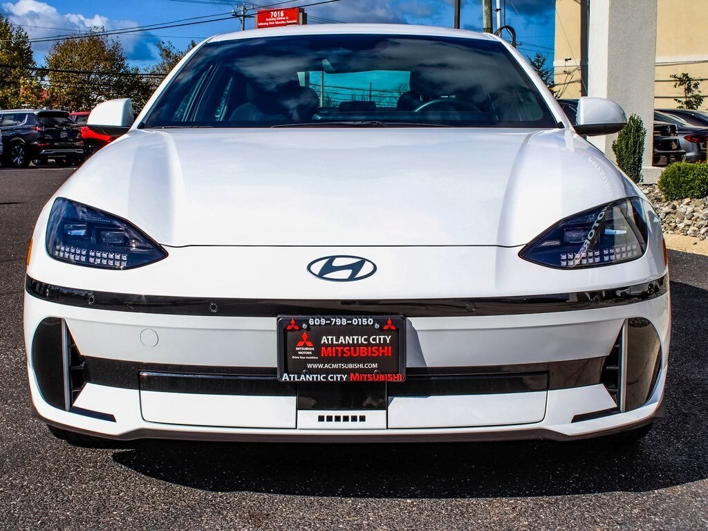2023 Hyundai Ioniq 6 SE photo 2
