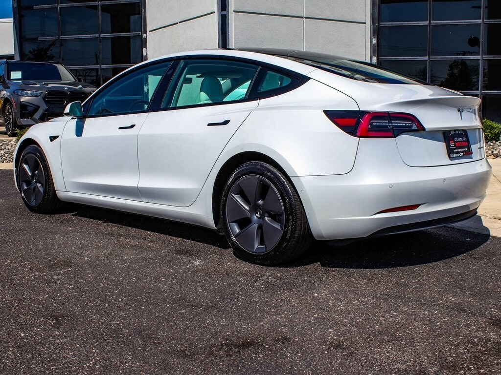 2022 Tesla Model 3 Long Range photo 4