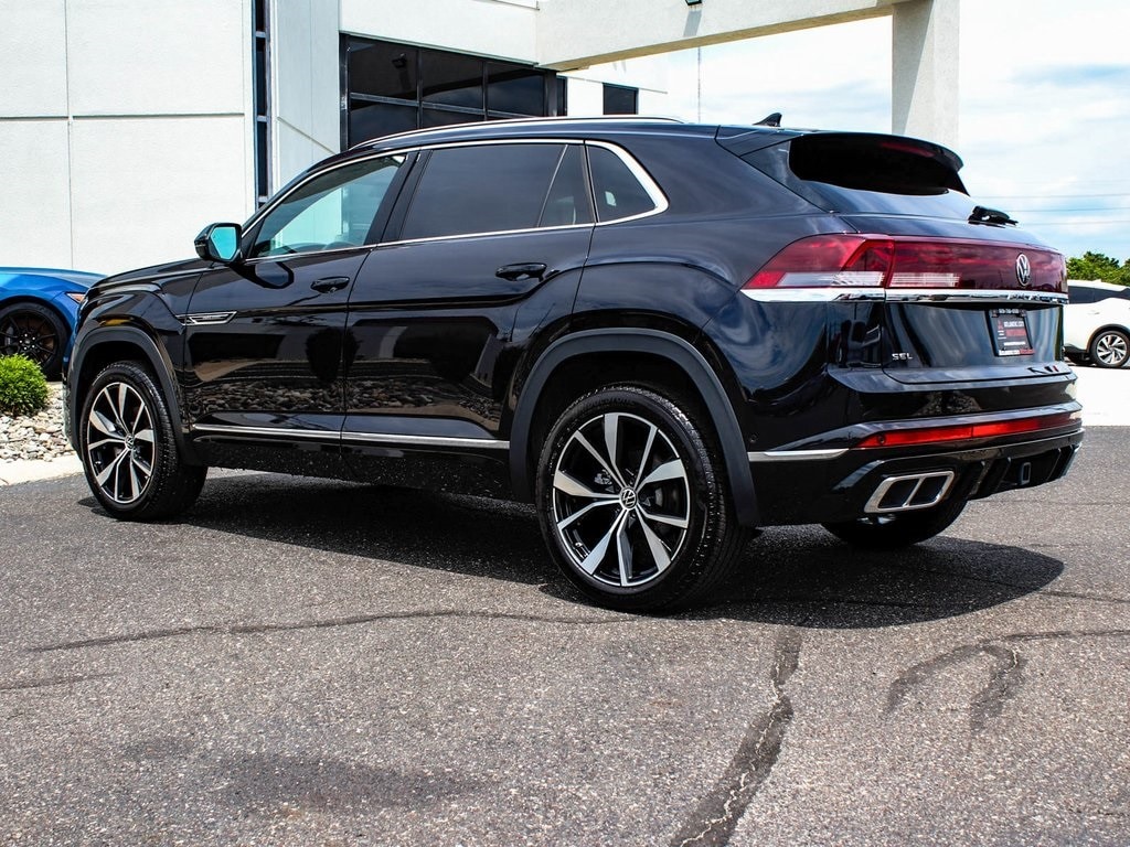 Used 2025 Volkswagen Atlas Cross Sport 2.0T SEL Premium R-Line SUV