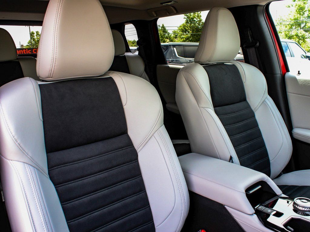 2025 Mitsubishi Outlander SE - Photo 41