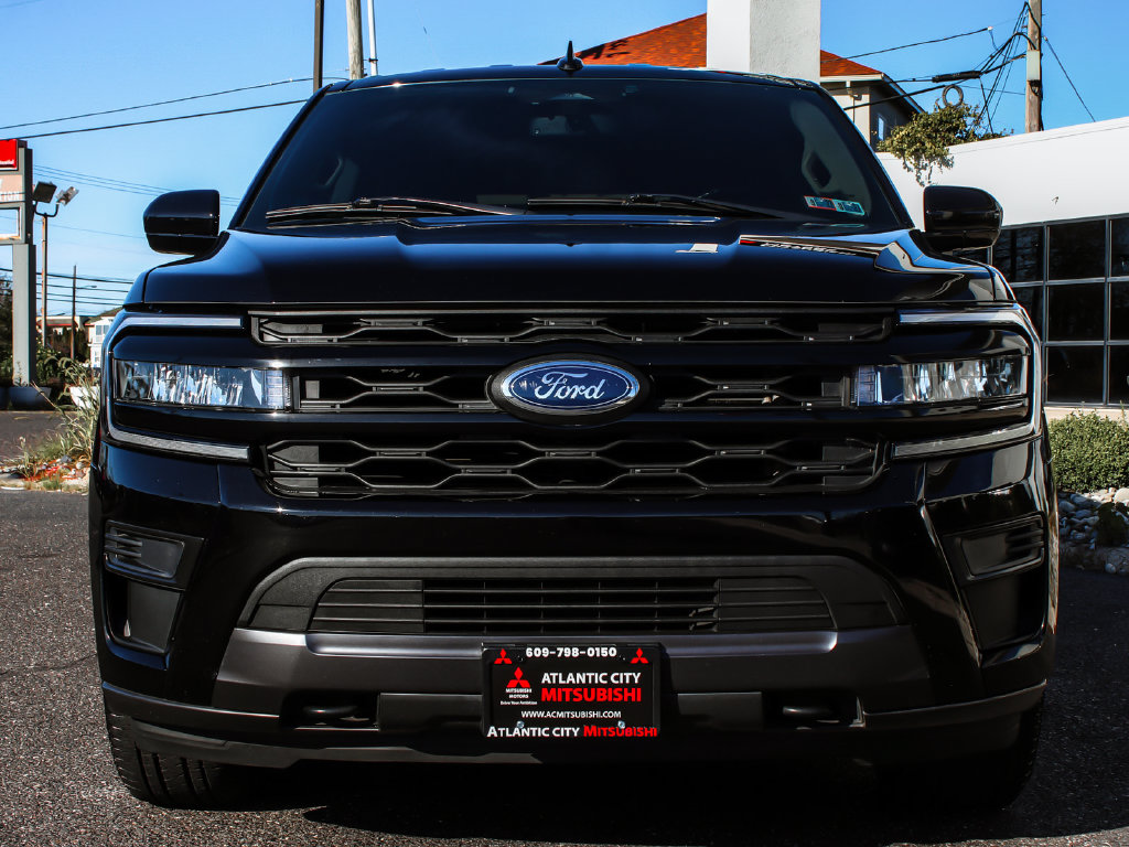 Used 2023 Ford Expedition XLT SUV