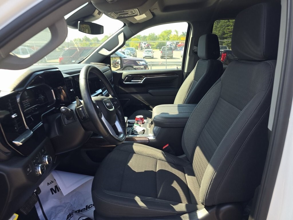 2024 Gmc Sierra 1500 Elevation photo 3