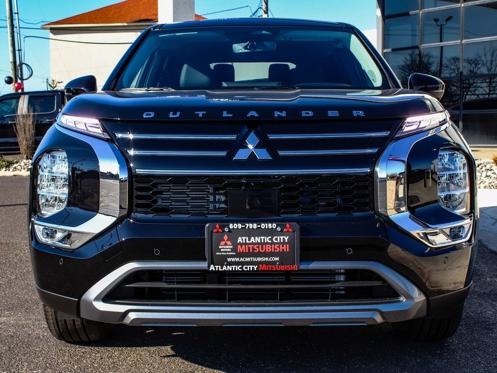 New 2026 Mitsubishi Outlander SE SUV