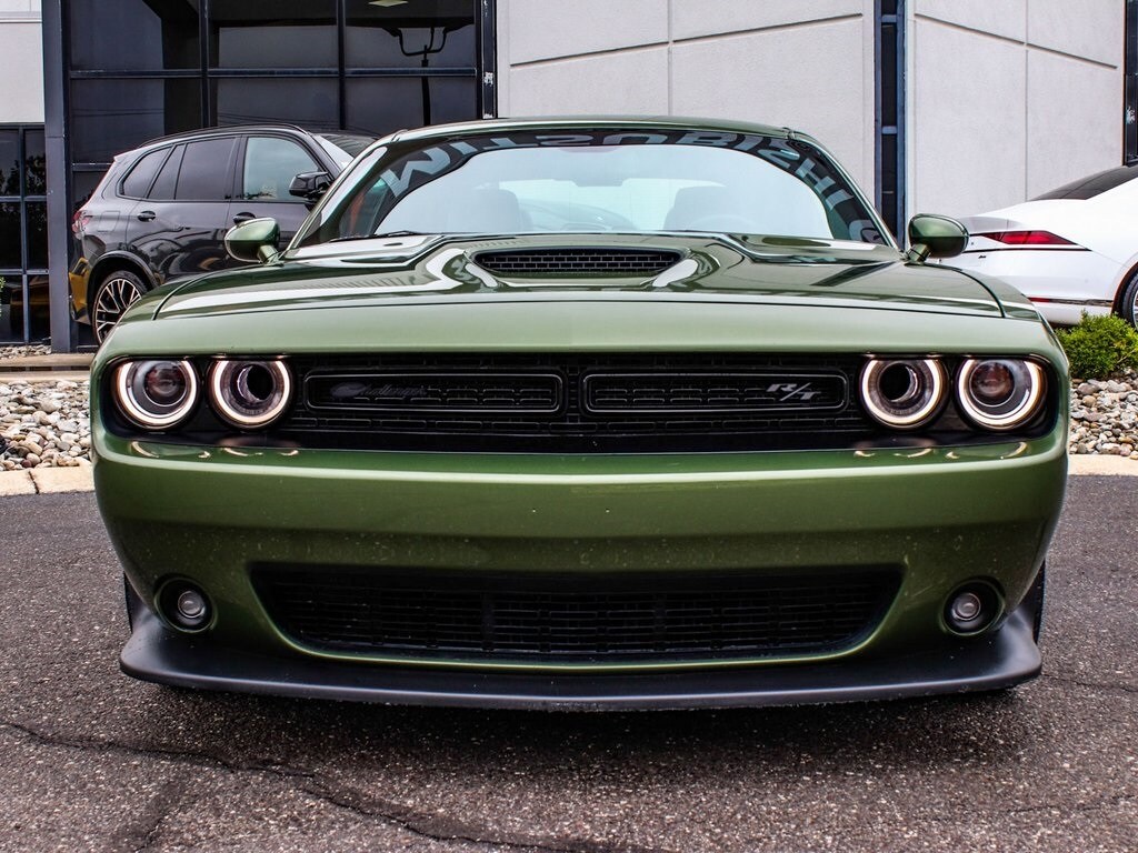 2023 Dodge Challenger R/T photo 2