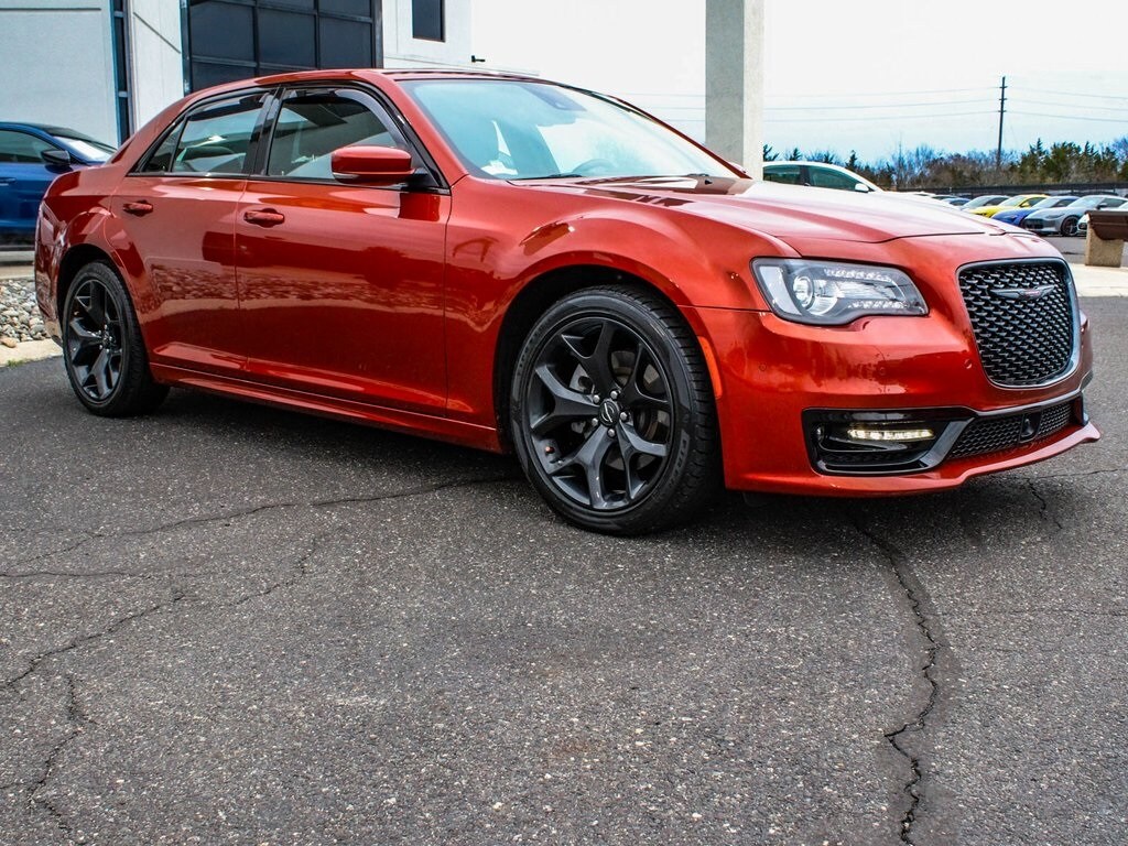 2021 Chrysler 300 S photo 3