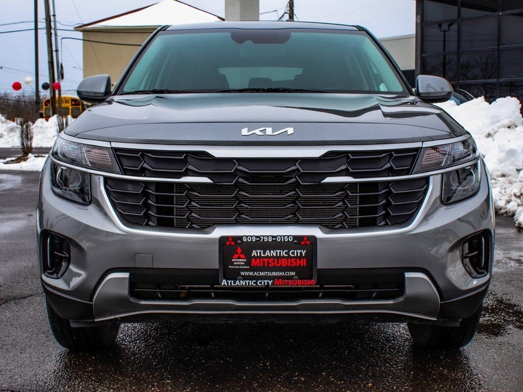 Used 2025 Kia Seltos LX SUV