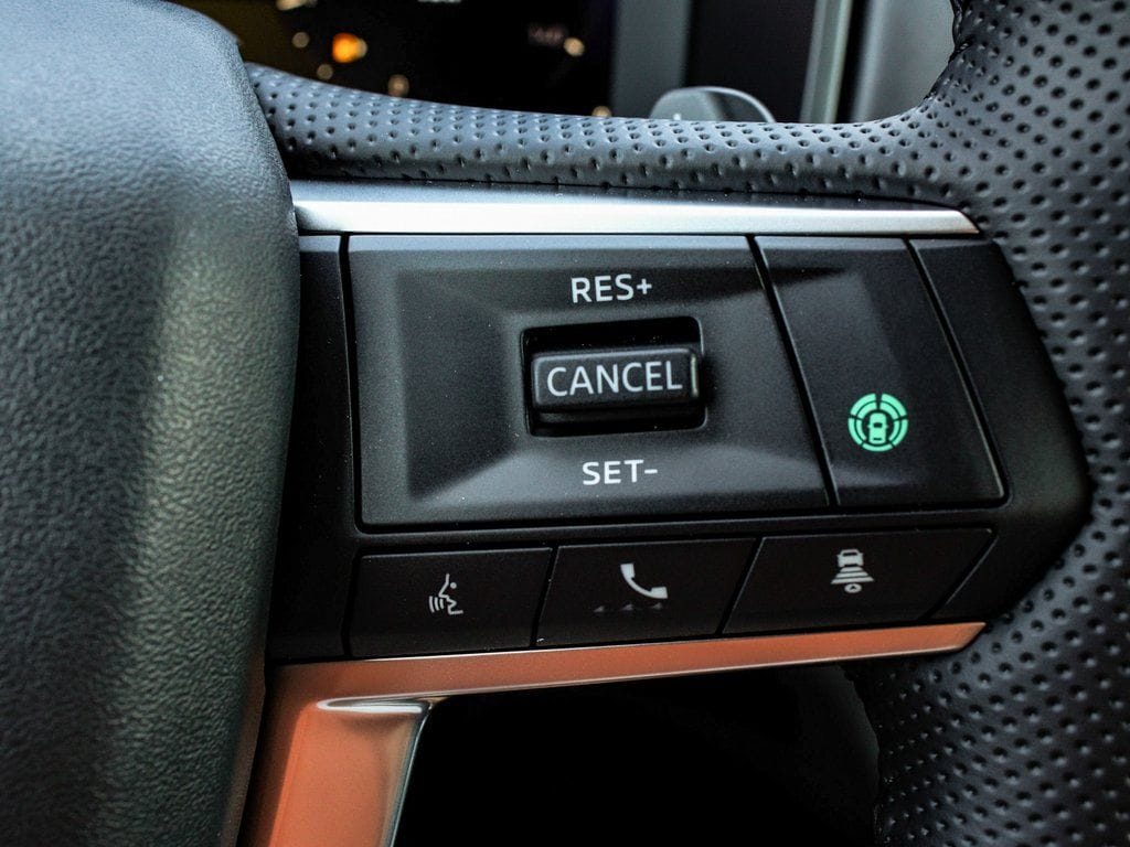 2025 Mitsubishi Outlander SE - Photo 28