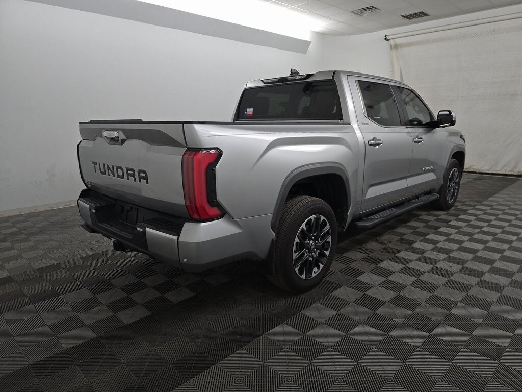 2025 Toyota Tundra Limited photo 2