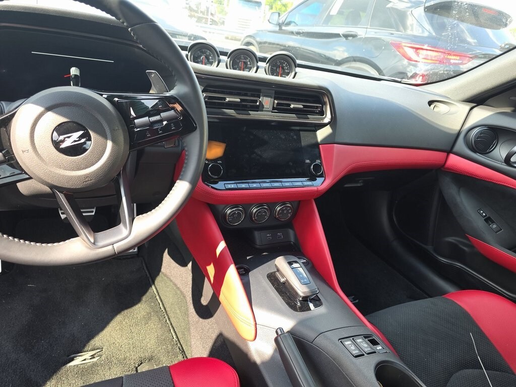 2025 Nissan Z Performance photo 3