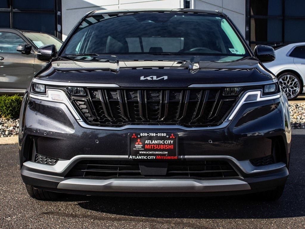 Used 2024 Kia Carnival EX MPV