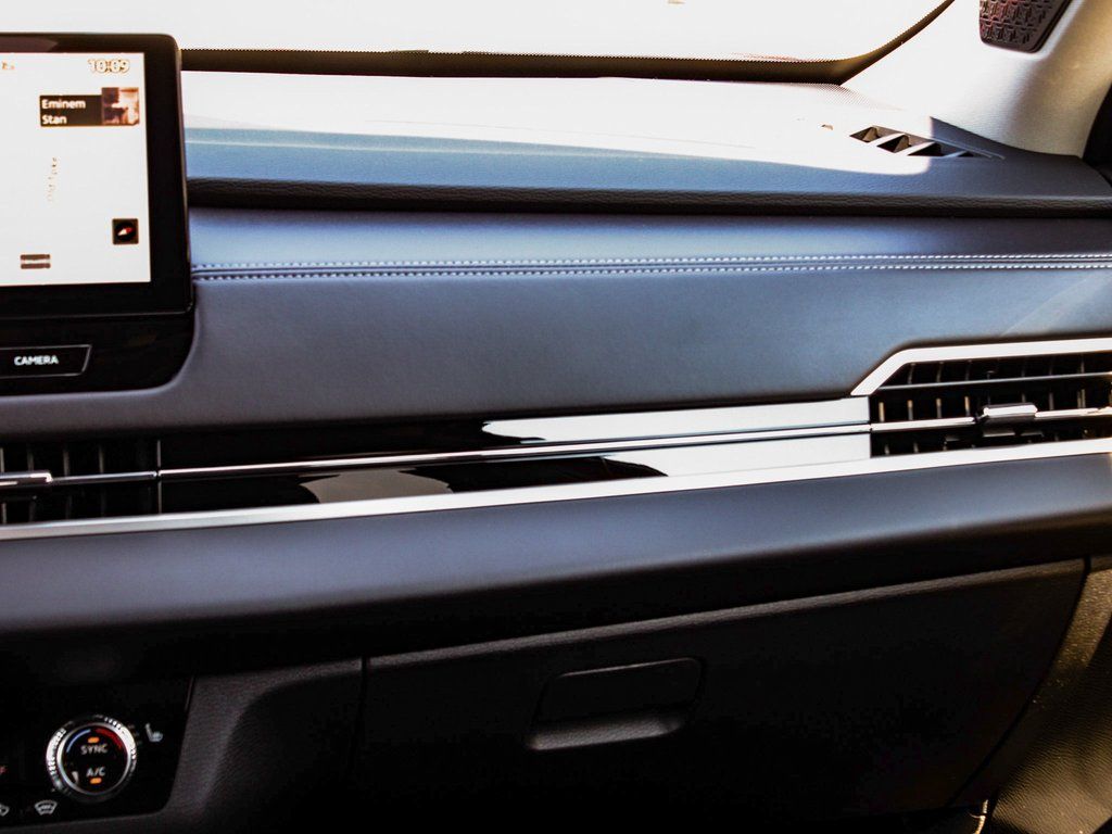 2025 Mitsubishi Outlander SE - Photo 17