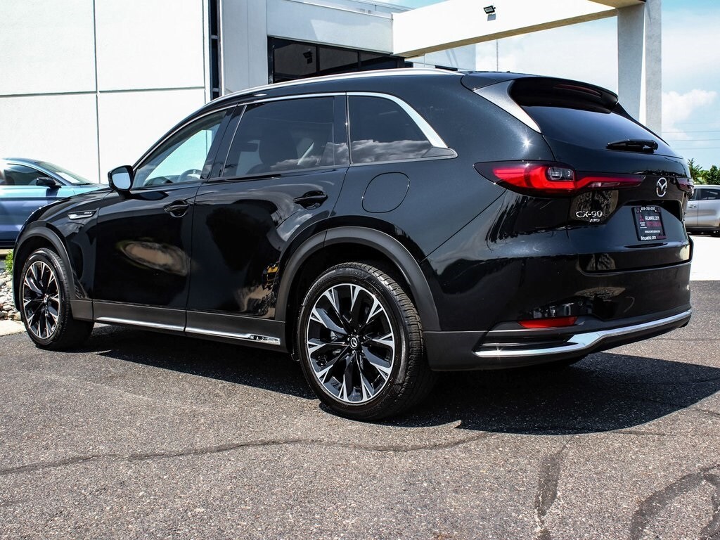2024 Mazda CX-90 Premium photo 4