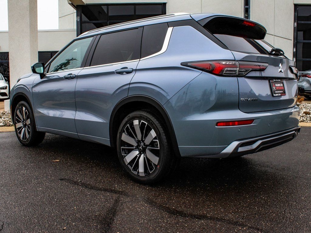 New 2026 Mitsubishi Outlander SEL SUV