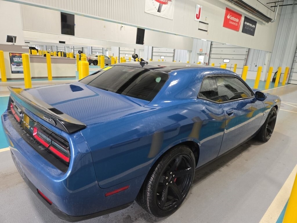 2022 Dodge Challenger SRT8 Hellcat photo 2