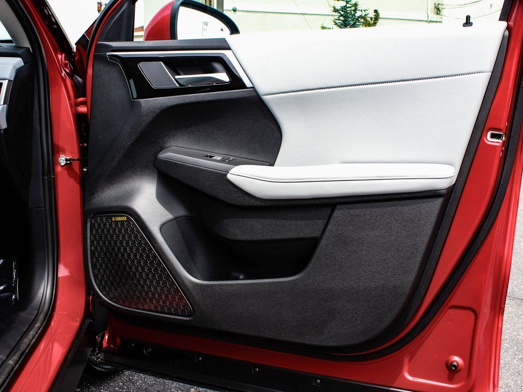 2025 Mitsubishi Outlander SE - Photo 13