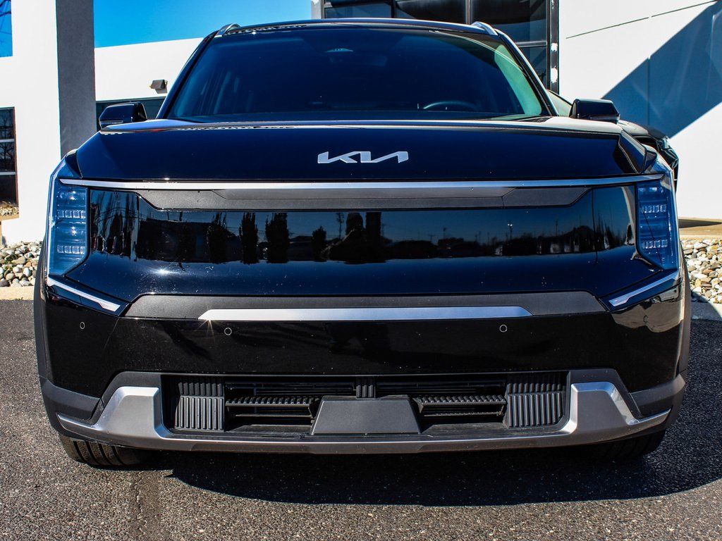 Used 2025 Kia EV9 Wind with VIN 5XYAFFS50SG001872 for sale in Pleasantville, NJ