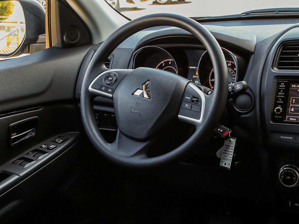 2025 Mitsubishi Outlander Sport ES - Photo 35