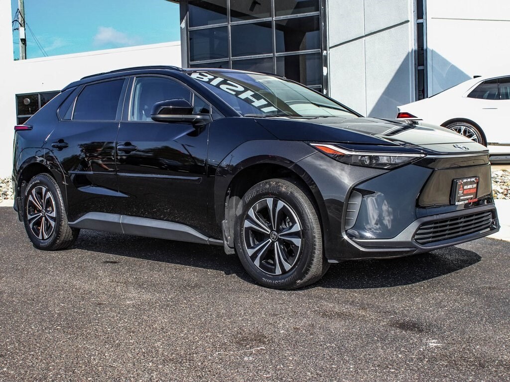 2023 Toyota bZ4X XLE photo 3
