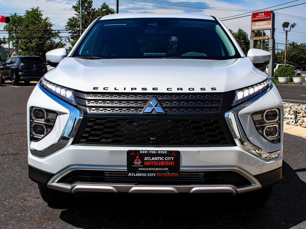 2025 Mitsubishi Eclipse Cross SE photo 2