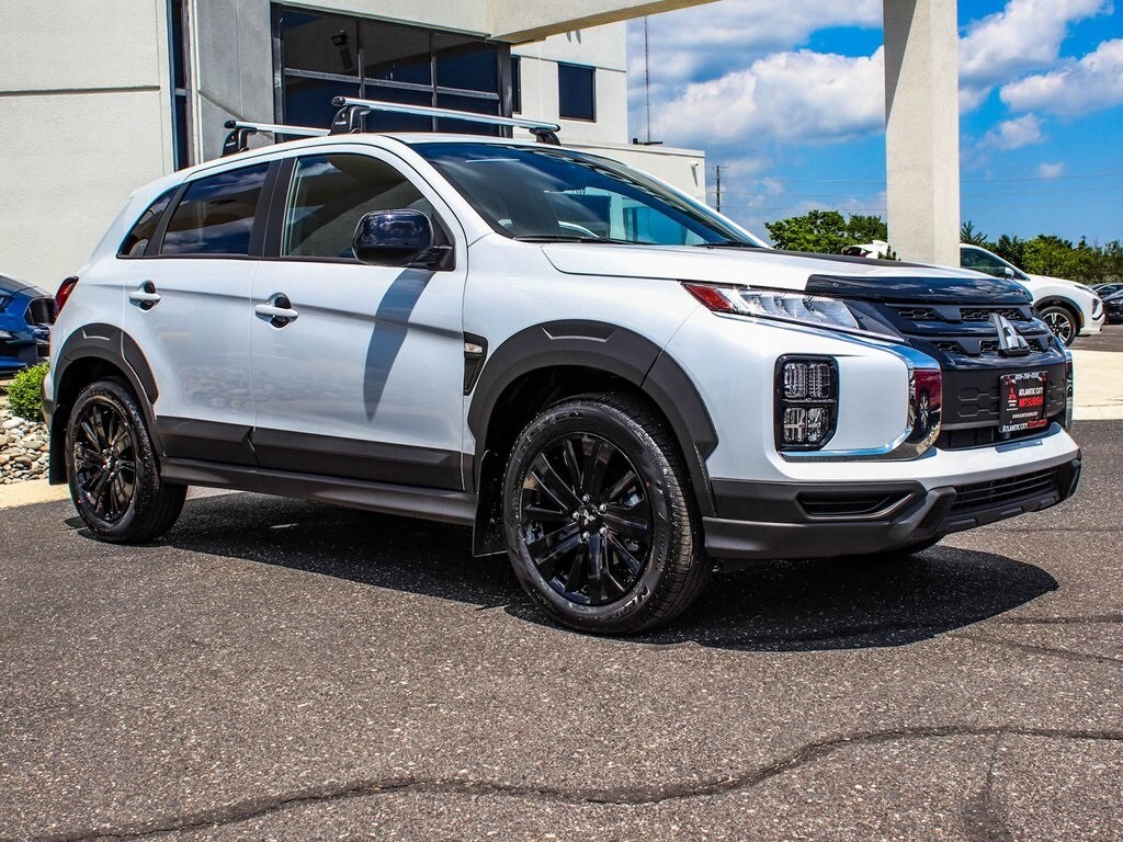 2025 Mitsubishi Outlander Sport S photo 2