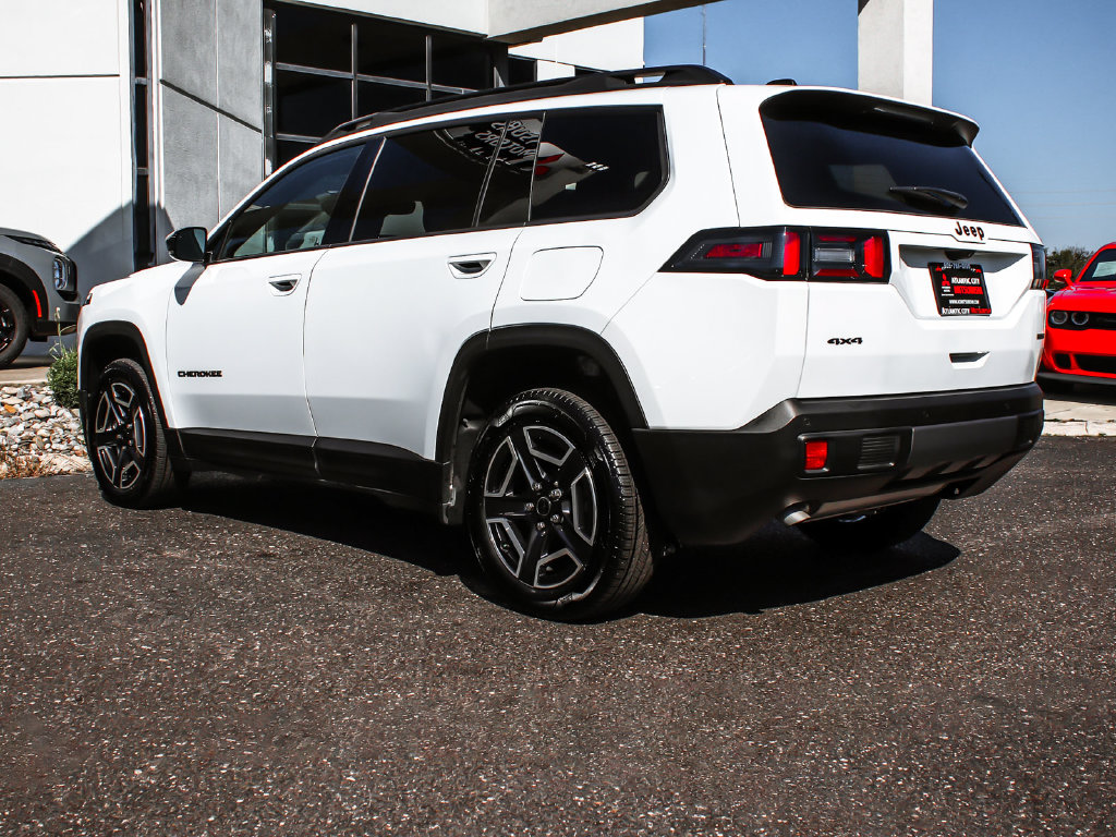 Used 2026 Jeep Cherokee Laredo/Limited SUV