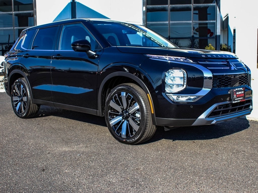 New 2026 Mitsubishi Outlander SE SUV