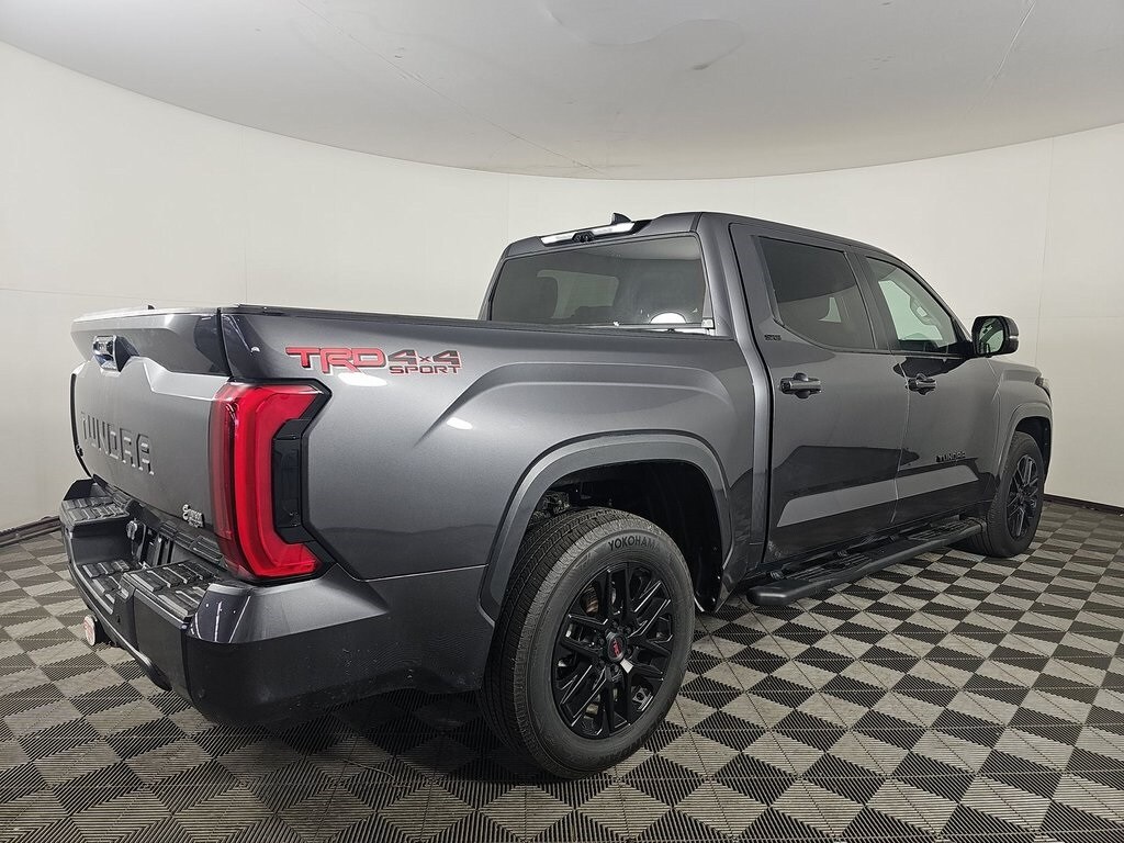 2024 Toyota Tundra SR5 photo 2