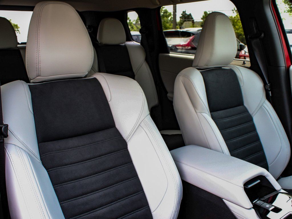 2025 Mitsubishi Outlander SE - Photo 41