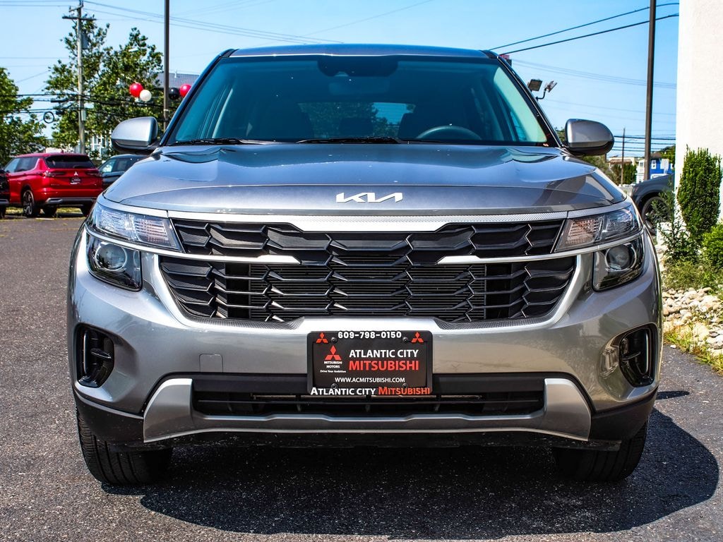 Used 2025 Kia Seltos LX SUV