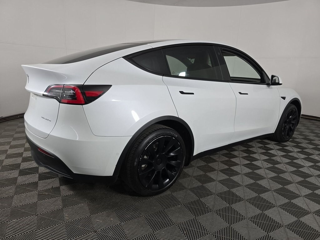 2021 Tesla Model Y Long Range photo 2