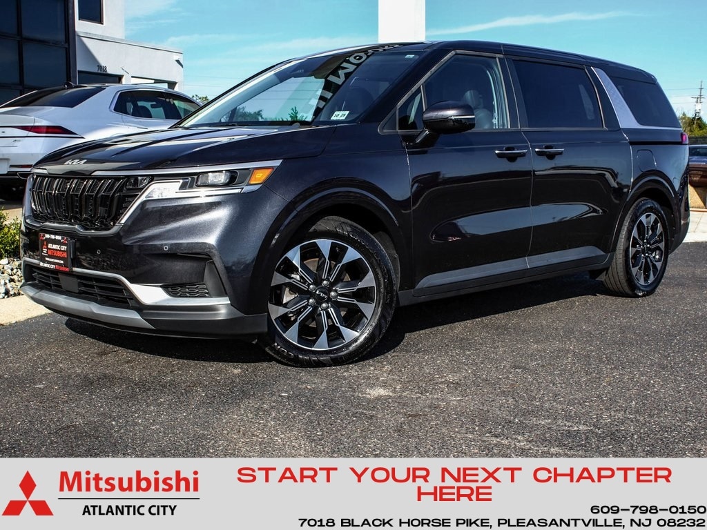 2024 Kia Carnival EX's photo