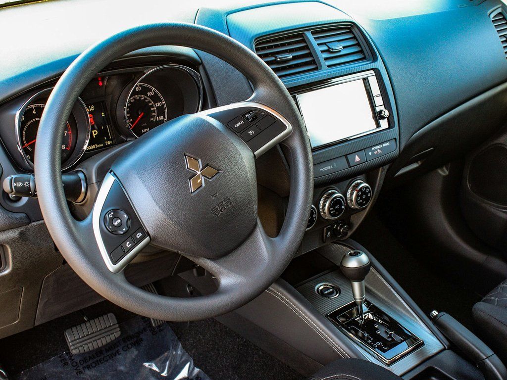 2025 Mitsubishi Outlander Sport ES - Photo 15