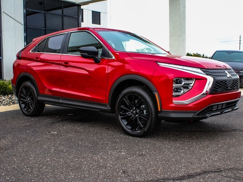 2026 Mitsubishi Eclipse Cross LE Ralliart photo 3