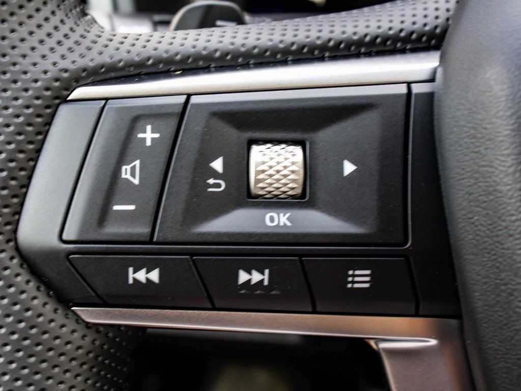 2025 Mitsubishi Outlander SE - Photo 27