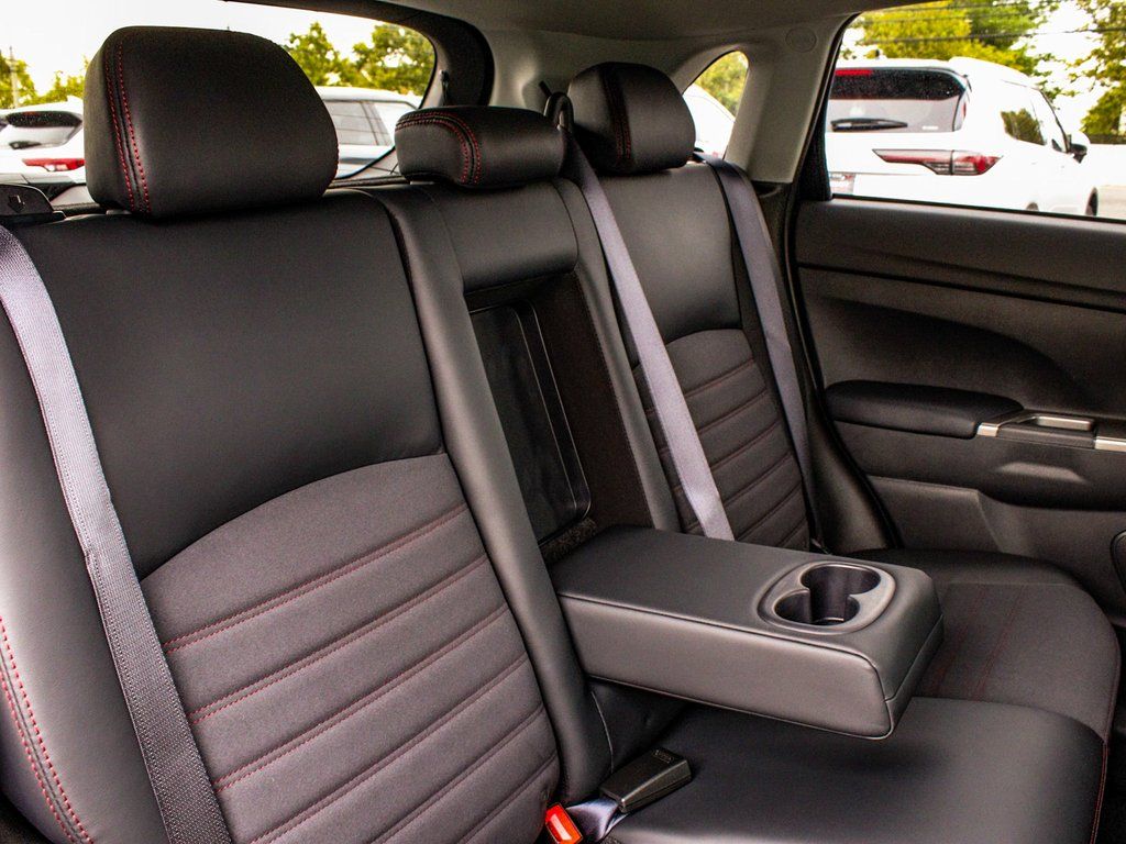 2024 Mitsubishi Outlander Sport SE - Photo 38