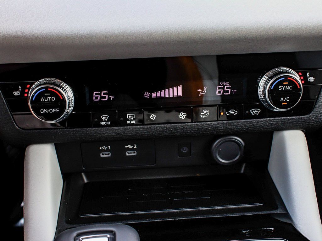 2025 Mitsubishi Outlander SE - Photo 23