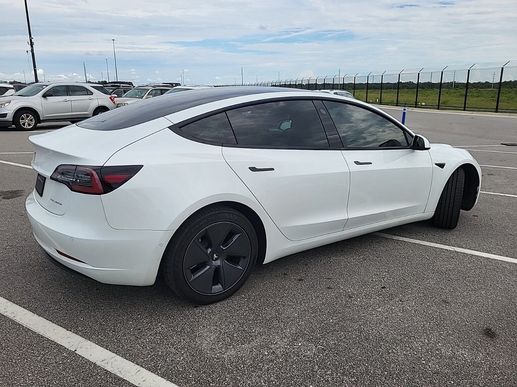 2022 Tesla Model 3 Long Range photo 2