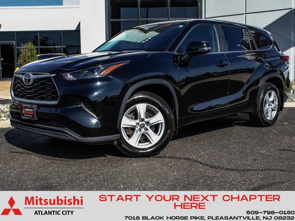 2023 Toyota Highlander L's photo