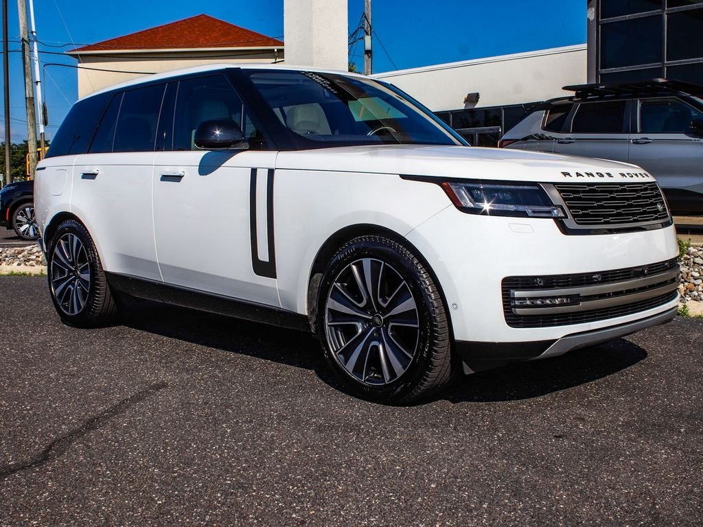 Used 2023 Land Rover Range Rover P400 SE SUV