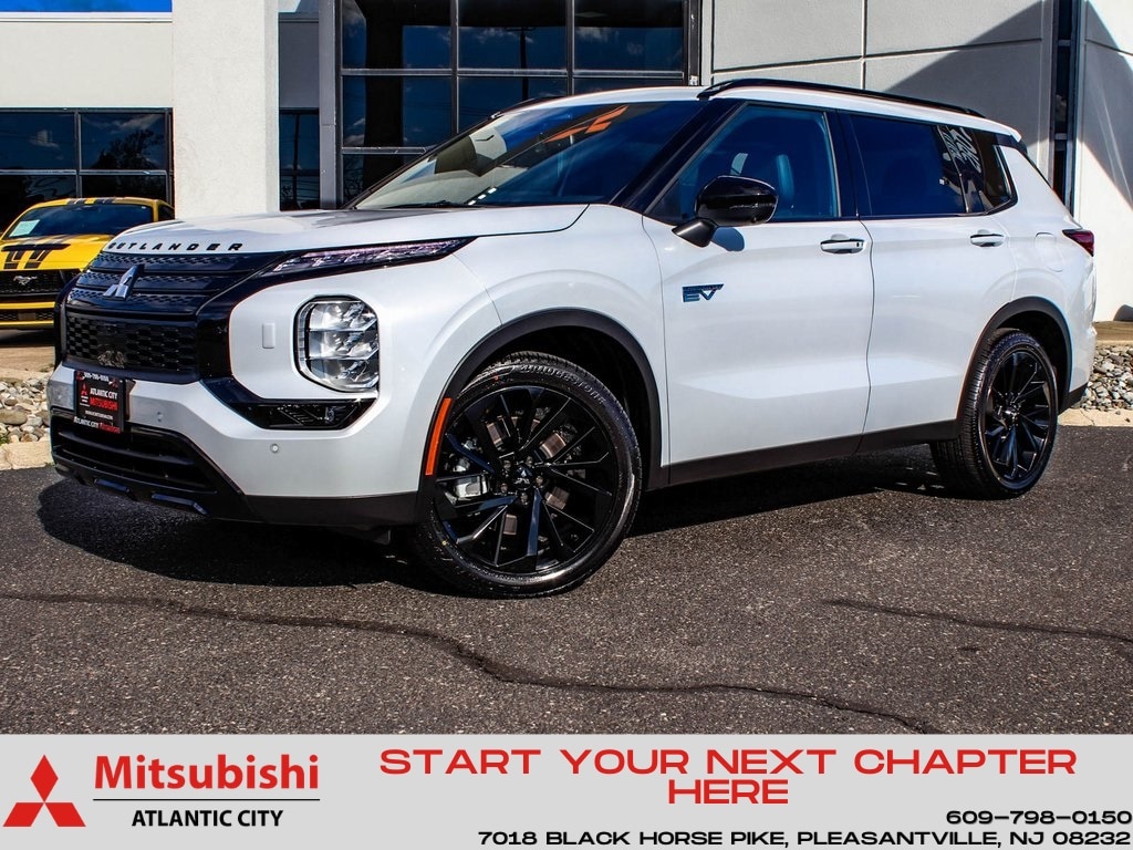 2025 Mitsubishi Outlander Plug-in Hybrid SEL Black Edition's photo