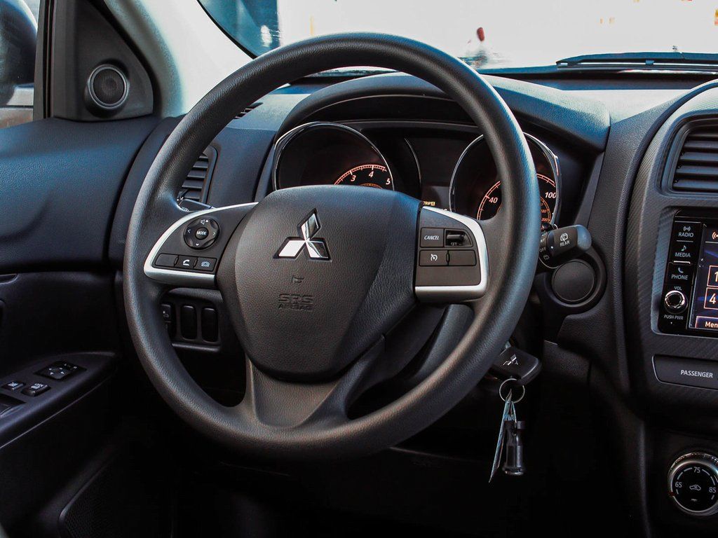 2025 Mitsubishi Outlander Sport ES - Photo 27