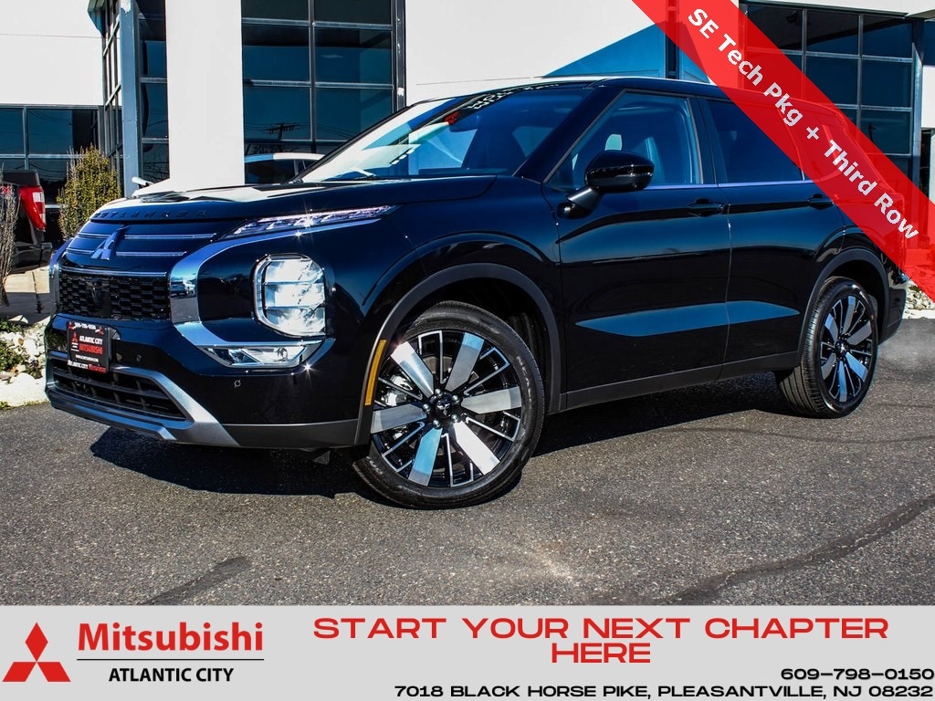 2026 Mitsubishi Outlander SE's photo