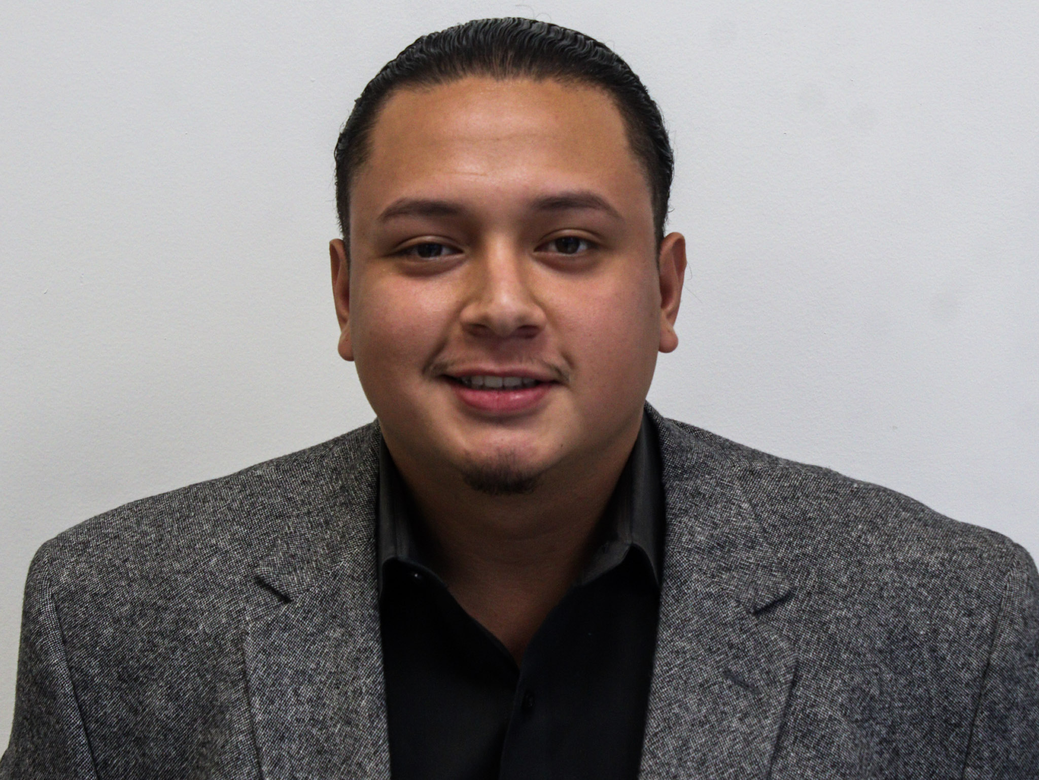 Staff member Luis A. from ID_b75901
