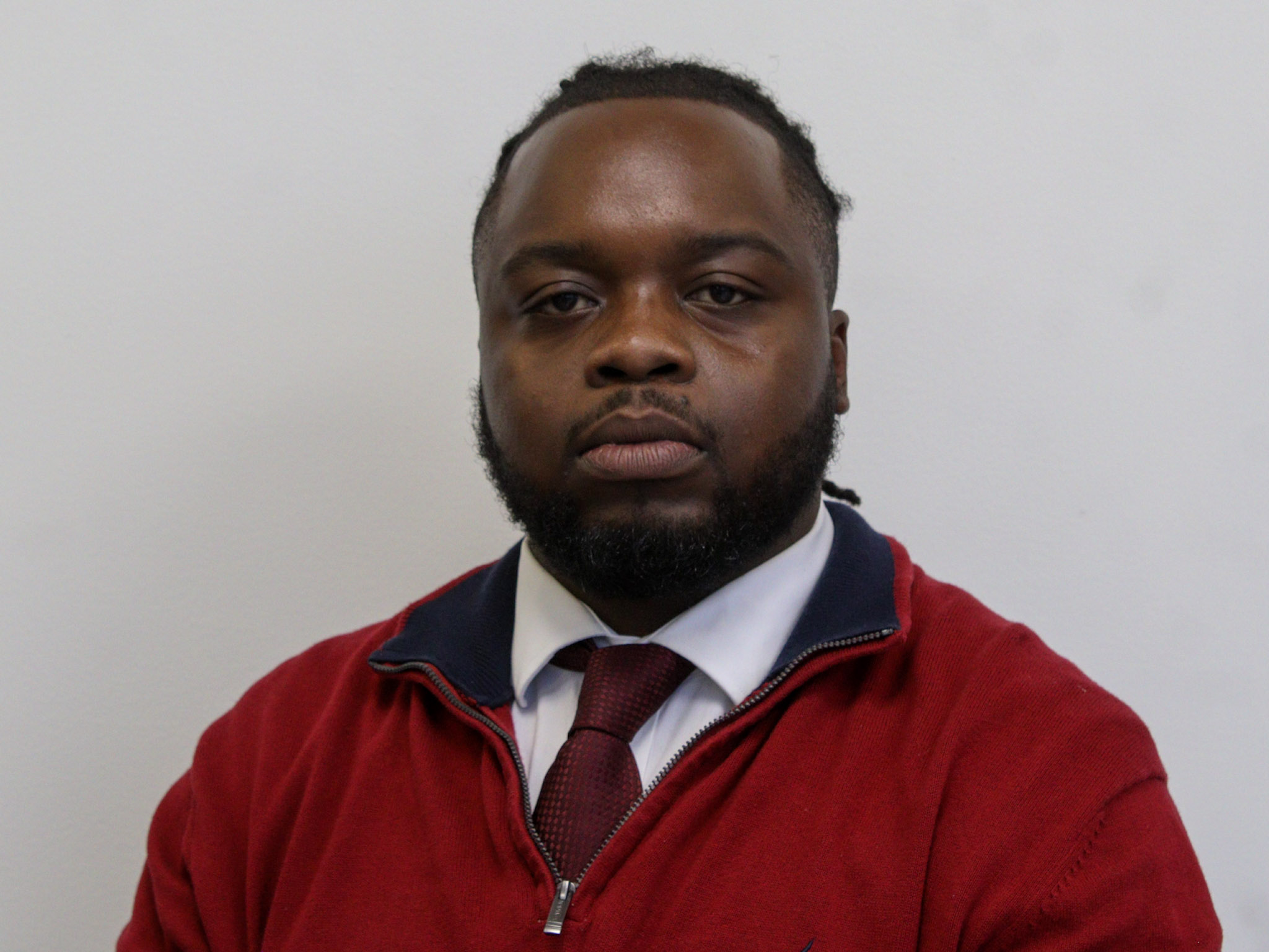 Staff member Laroy B. from ID_b75901