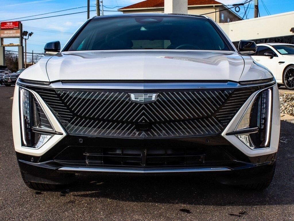 Used 2024 CADILLAC LYRIQ Tech SUV
