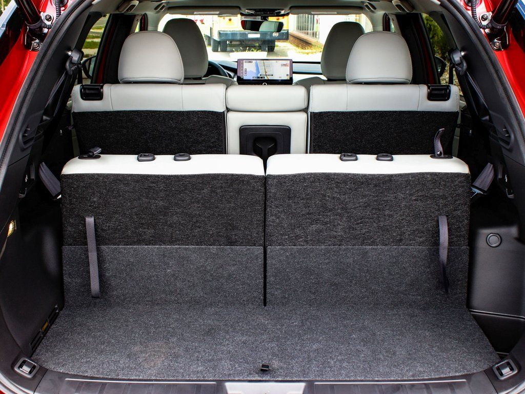 2025 Mitsubishi Outlander SE - Photo 45