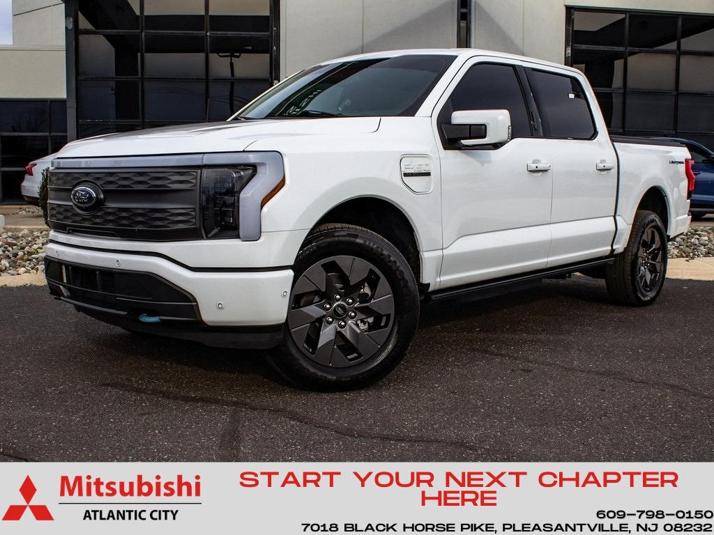2023 Ford F-150 Lightning Lariat's photo