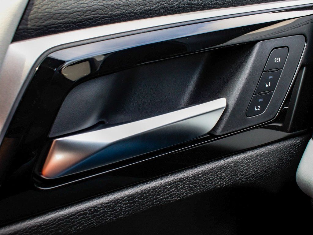 2025 Mitsubishi Outlander SEL Platinum Edition - Photo 9